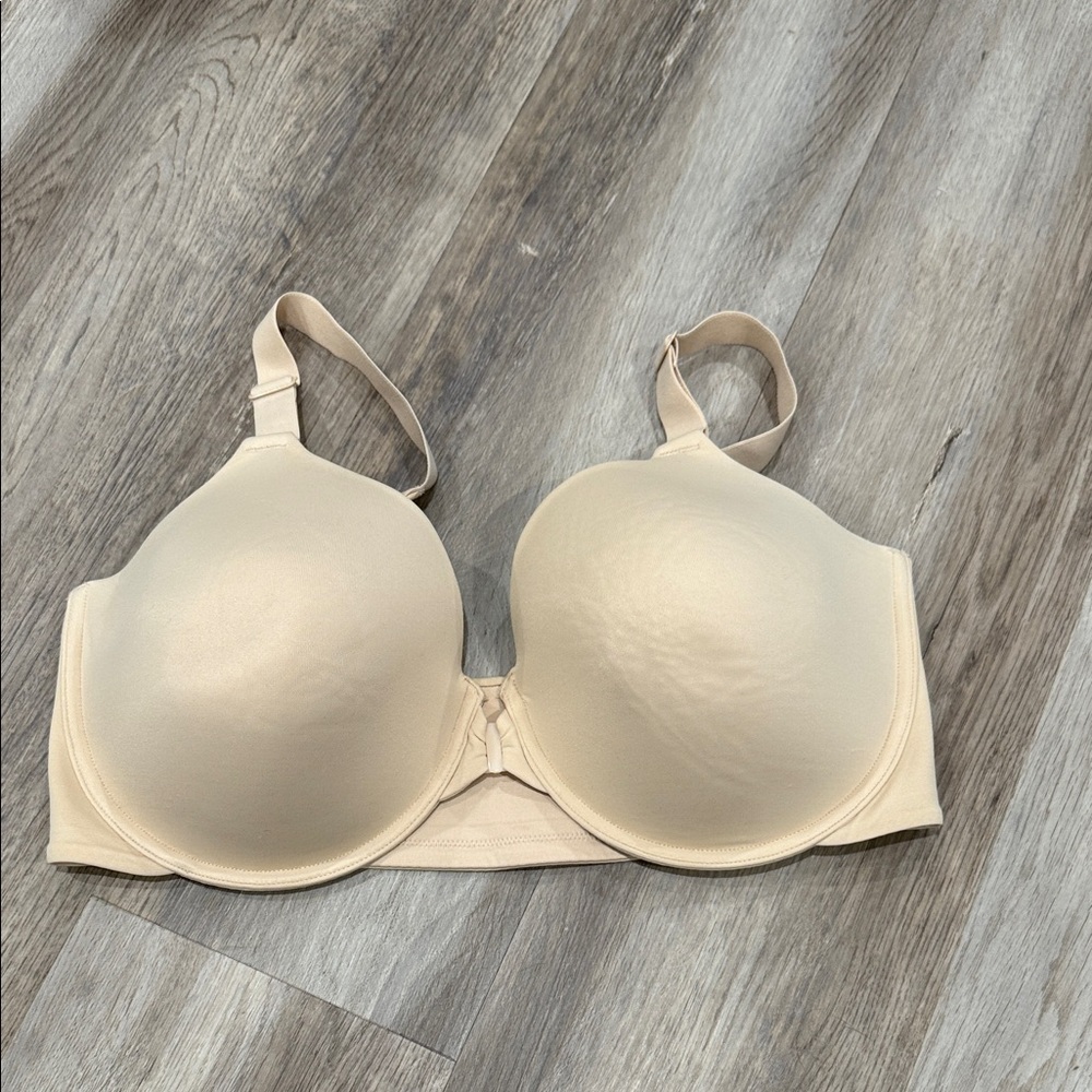 Vanity Fair Full Figure Underwire Front Closure Bra, Beauty Back Smoothing, 40DD - Picture 2 of 9
